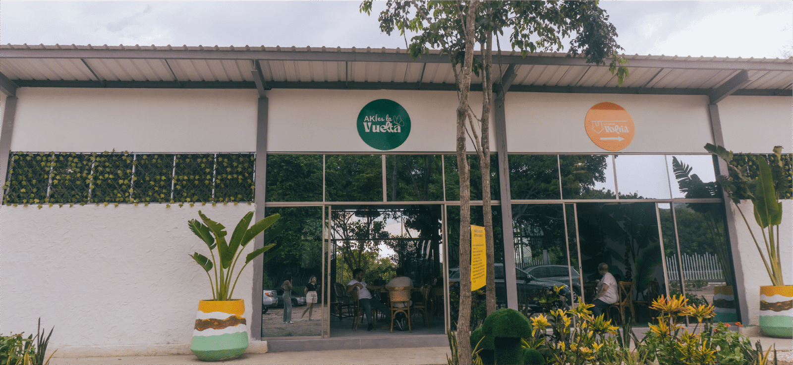 Restaurante Akí es la Vuelta visto desde afuera, en La Casa Voltiá